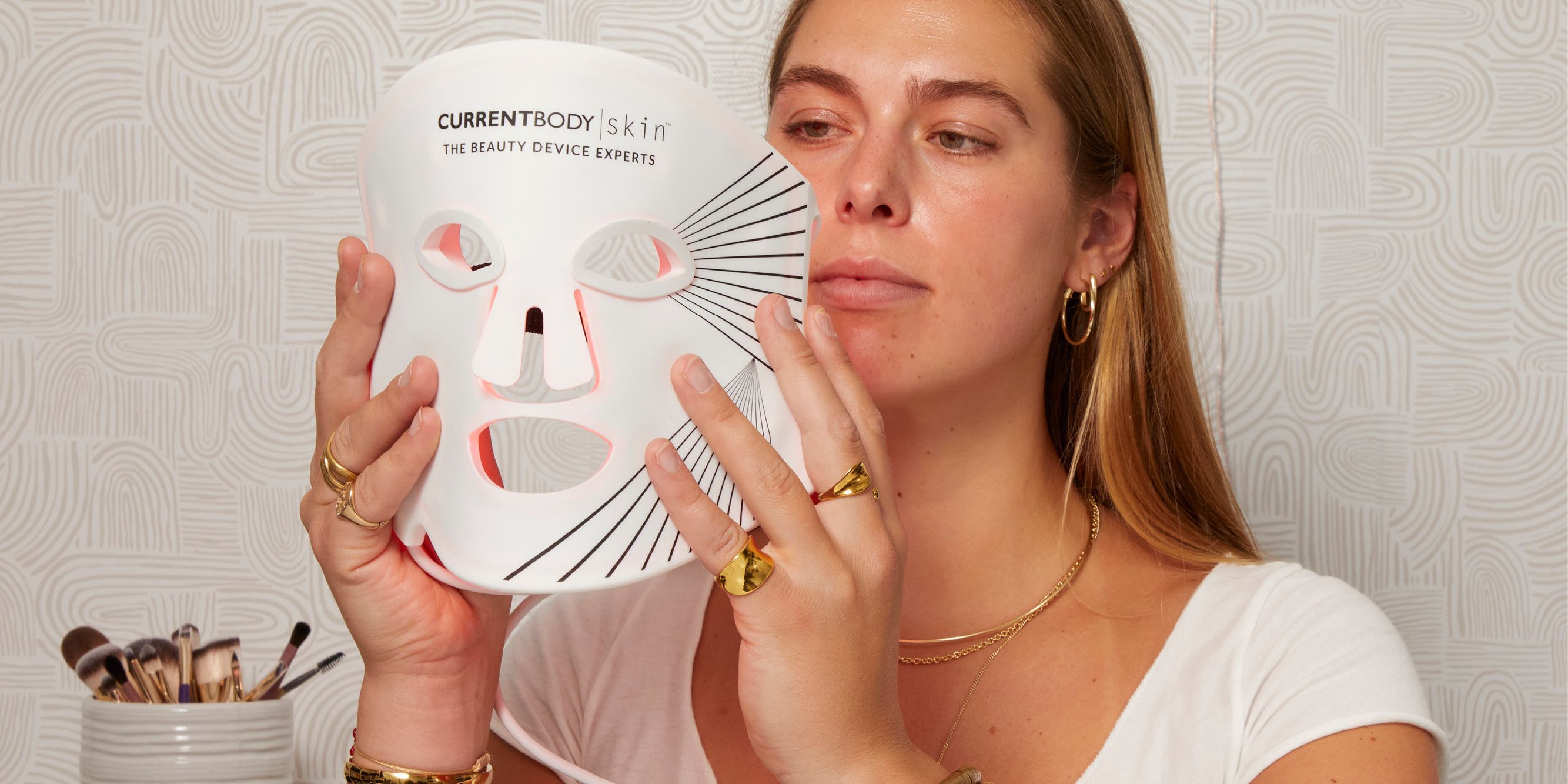 LED Face Mask for Hyperpigmentation Illuminating the Path to Radiant Skin